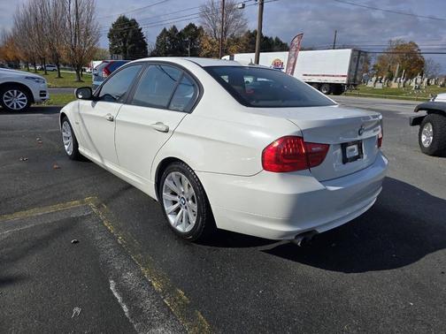 2011 BMW 328 328i 4dr Sedan