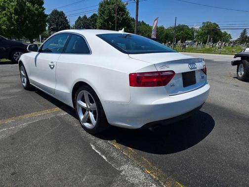 Ibis White 2009 Audi A5 3.2 quattro