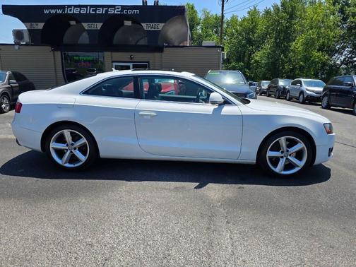 Ibis White 2009 Audi A5 3.2 quattro