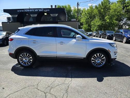 White 2016 Lincoln MKC Reserve