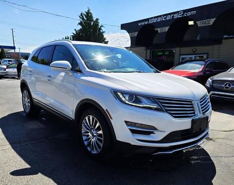 White 2016 Lincoln MKC Reserve