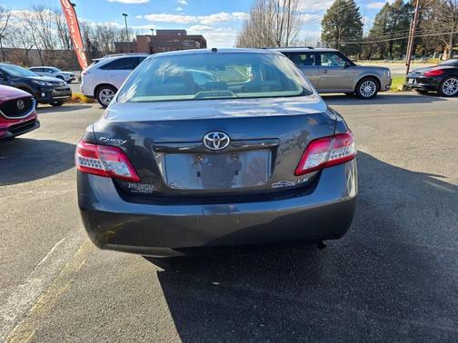 2010 Toyota Camry LE