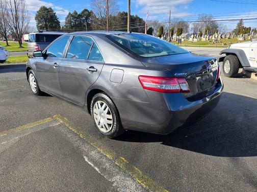 2010 Toyota Camry LE