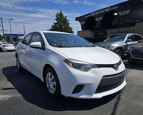 White 2015 Toyota Corolla LE ECO