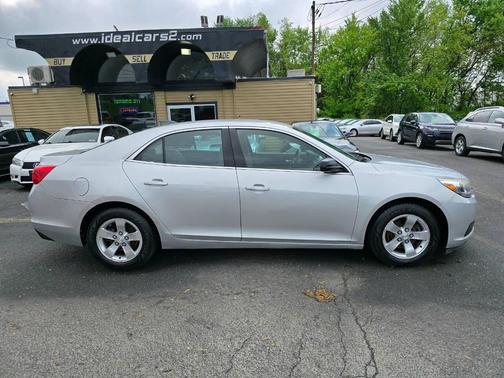 2015 Chevrolet Malibu 1LS