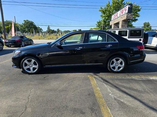 2016 Mercedes-Benz E-Class E 250 BlueTEC 4MATIC AWD 4dr Sedan