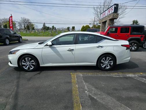 2022 Nissan Altima 2.5 S 4dr Sedan