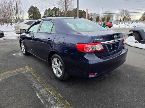 2011 Toyota Corolla LE