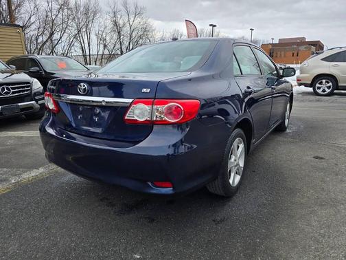 2011 Toyota Corolla LE