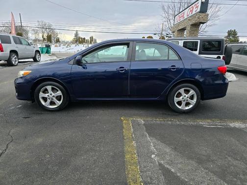 2011 Toyota Corolla LE