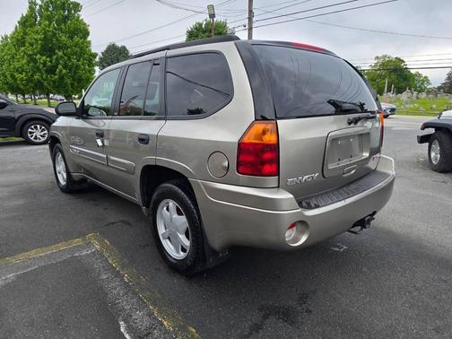 Gray 2003 GMC Envoy SLE