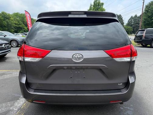 Predawn Gray Mica 2011 Toyota Sienna LE