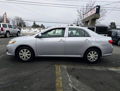 2009 Toyota Corolla LE