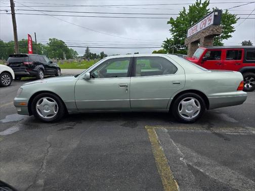 1999 Lexus LS 400 Base