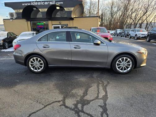2019 Mercedes-Benz A-Class A 220 4MATIC AWD 4dr Sedan