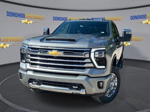 Sterling Gray Metallic 2026 Chevrolet Silverado 2500 High Country
