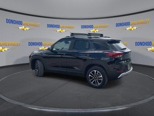 Mosaic Black Metallic 2026 Chevrolet Trailblazer LT