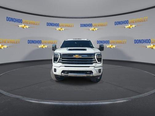 Summit White 2026 Chevrolet Silverado 2500 High Country