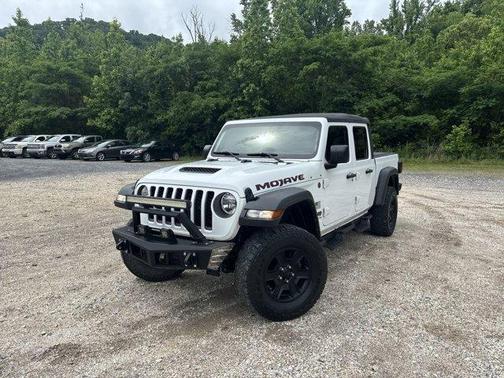 Bright White Clearcoat 2021 Jeep Gladiator Mojave