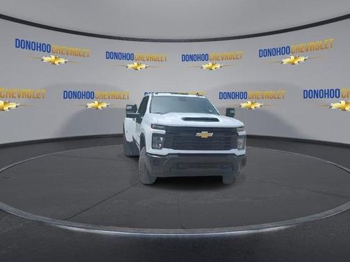 Summit White 2026 Chevrolet Silverado 3500 WT