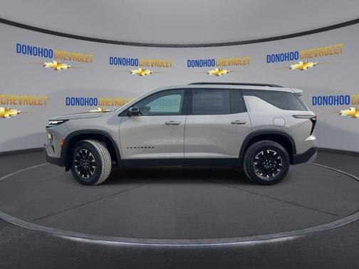 Sandstone Gray 2026 Chevrolet Traverse Z71
