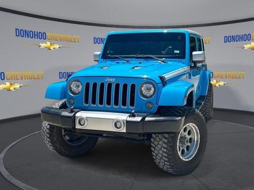 Chief Clearcoat 2017 Jeep Wrangler Unlimited Sahara