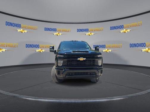 Black 2025 Chevrolet Silverado 2500 Custom