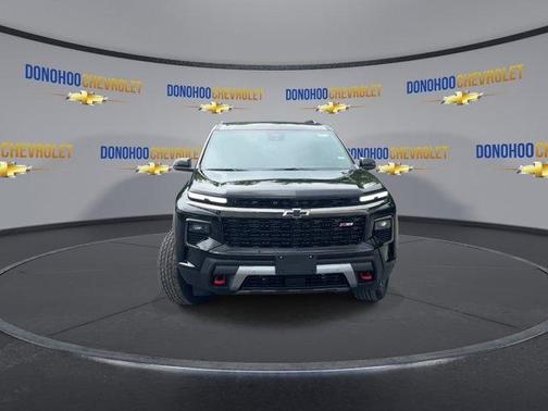 Mosaic Black Metallic 2026 Chevrolet Traverse Z71
