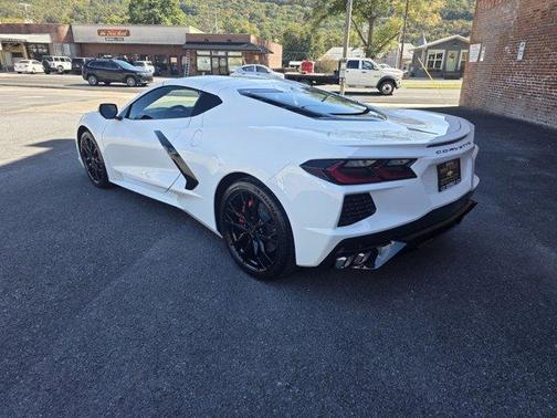 2026 Chevrolet Corvette Stingray w/1LT