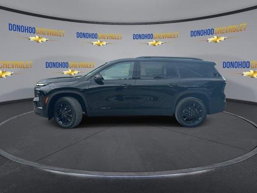 Mosaic Black Metallic 2026 Chevrolet Traverse LT