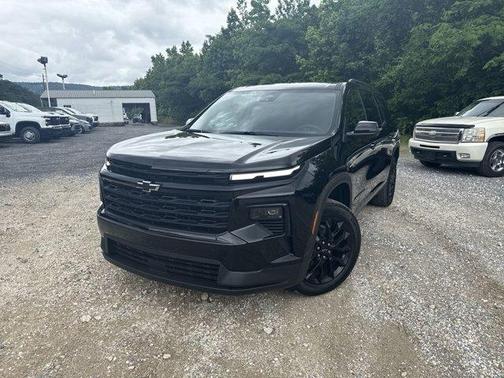 Mosaic Black Metallic 2026 Chevrolet Traverse LT