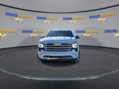 Polar White 2026 Chevrolet Silverado 1500 High Country