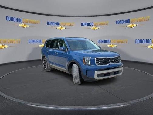 Midnight Black 2023 Kia Telluride S