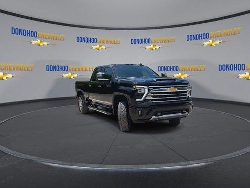 Black 2026 Chevrolet Silverado 2500 High Country