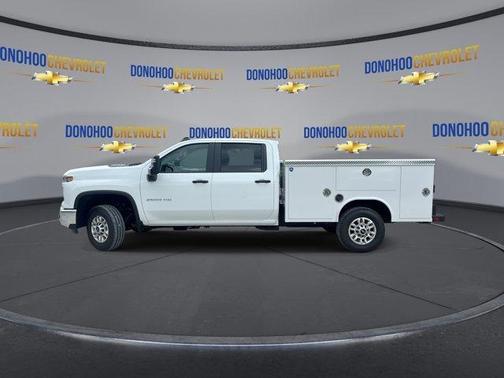Summit White 2026 Chevrolet Silverado 2500 WT
