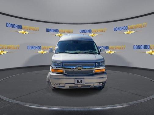 2025 Chevrolet Express 2500 Work Van