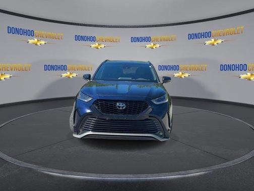 Blue 2022 Toyota Highlander XSE
