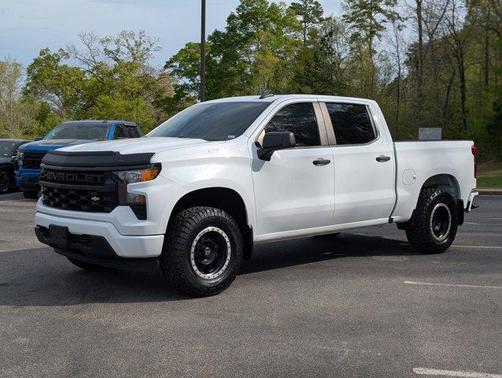 Summit White 2023 Chevrolet Silverado 1500 Custom
