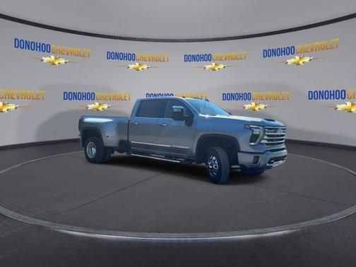 Sterling Gray Metallic 2026 Chevrolet Silverado 3500 High Country