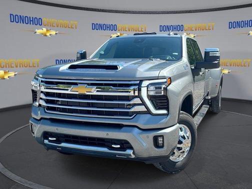 Sterling Gray Metallic 2026 Chevrolet Silverado 3500 High Country
