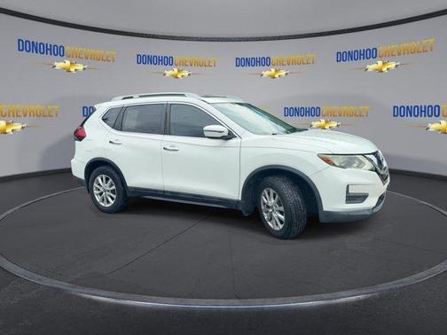 Glacier White 2017 Nissan Rogue SV