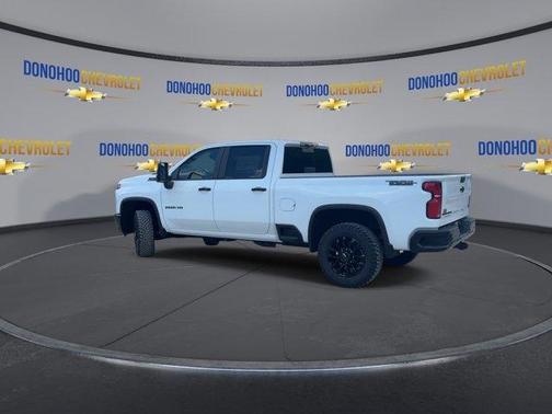 Summit White 2026 Chevrolet Silverado 2500 LT