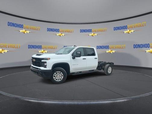 Summit White 2026 Chevrolet Silverado 3500 WT