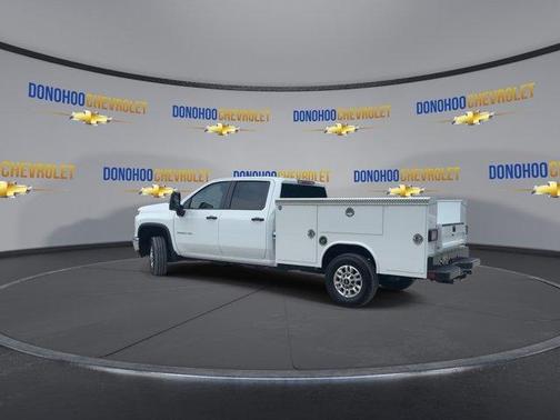 Summit White 2026 Chevrolet Silverado 2500 WT