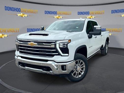 Summit White 2026 Chevrolet Silverado 3500 LTZ