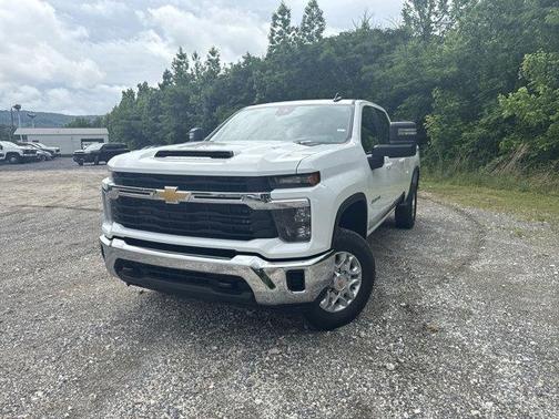 Summit White 2026 Chevrolet Silverado 3500 LT