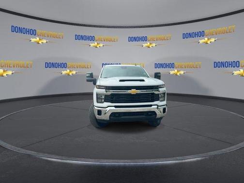 Summit White 2026 Chevrolet Silverado 3500 LT