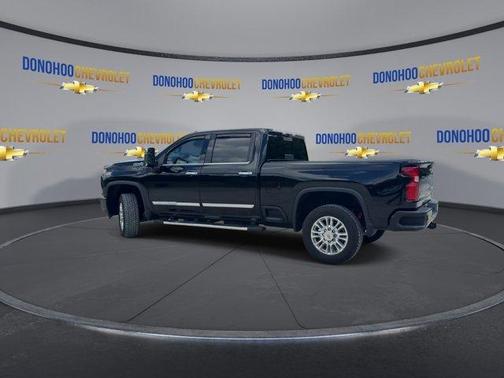 Black 2021 Chevrolet Silverado 2500 High Country
