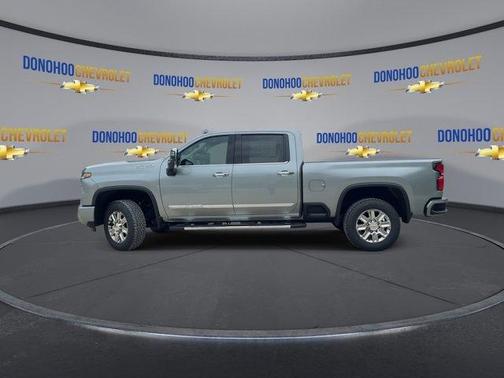 Sterling Gray Metallic 2026 Chevrolet Silverado 2500 High Country