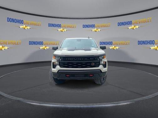 White Sand 2026 Chevrolet Silverado 1500 Custom Trail Boss